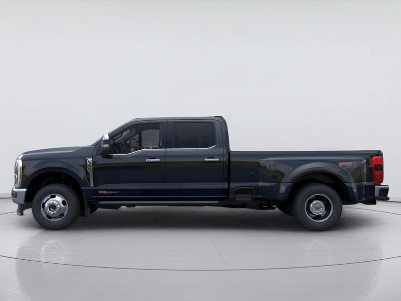 2026 Ford F-350 - Image 2