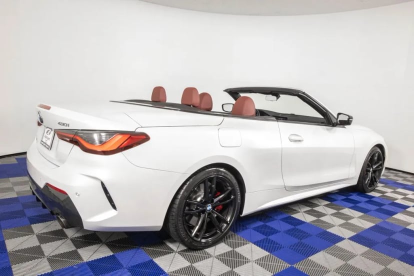 2023 BMW 430i - Image 2