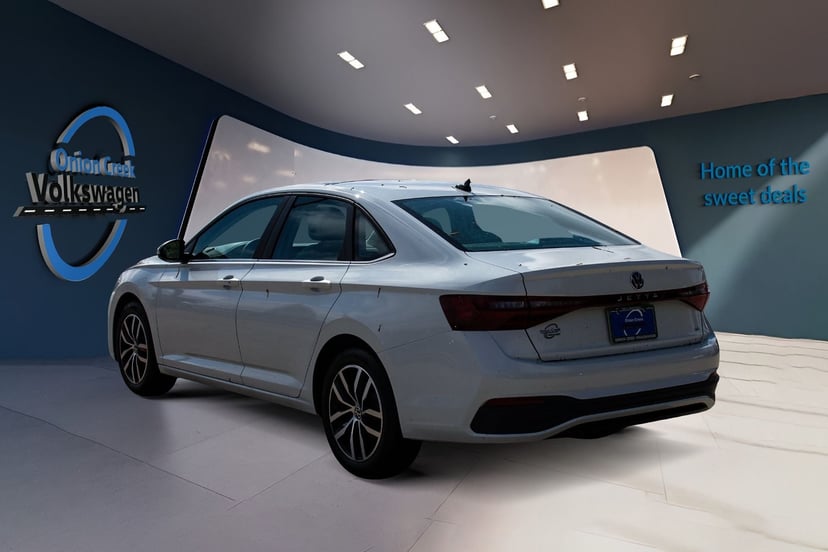 2026 Volkswagen Jetta - Image 3