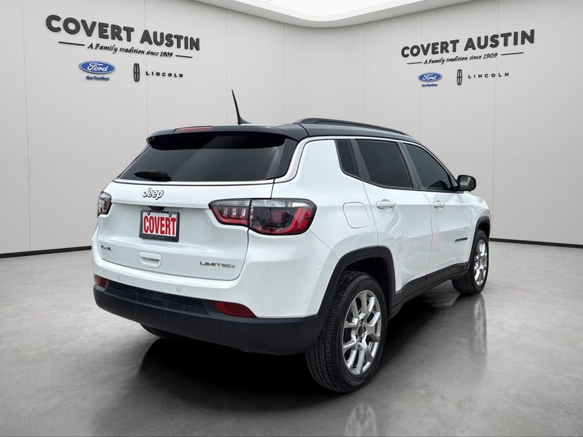 2025 Jeep Compass - Image 2