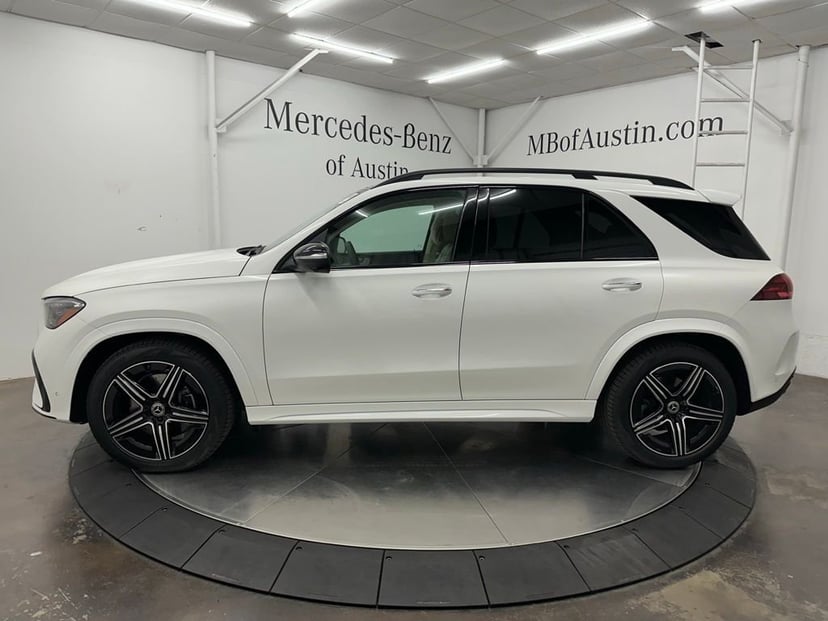 2026 Mercedes-Benz GLE - Image 1