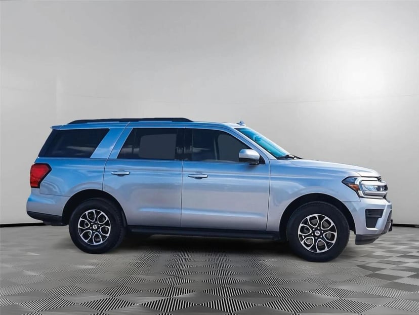 2022 Ford Expedition - Image 3