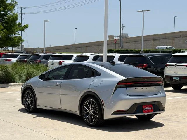 2023 Toyota Prius - Image 2