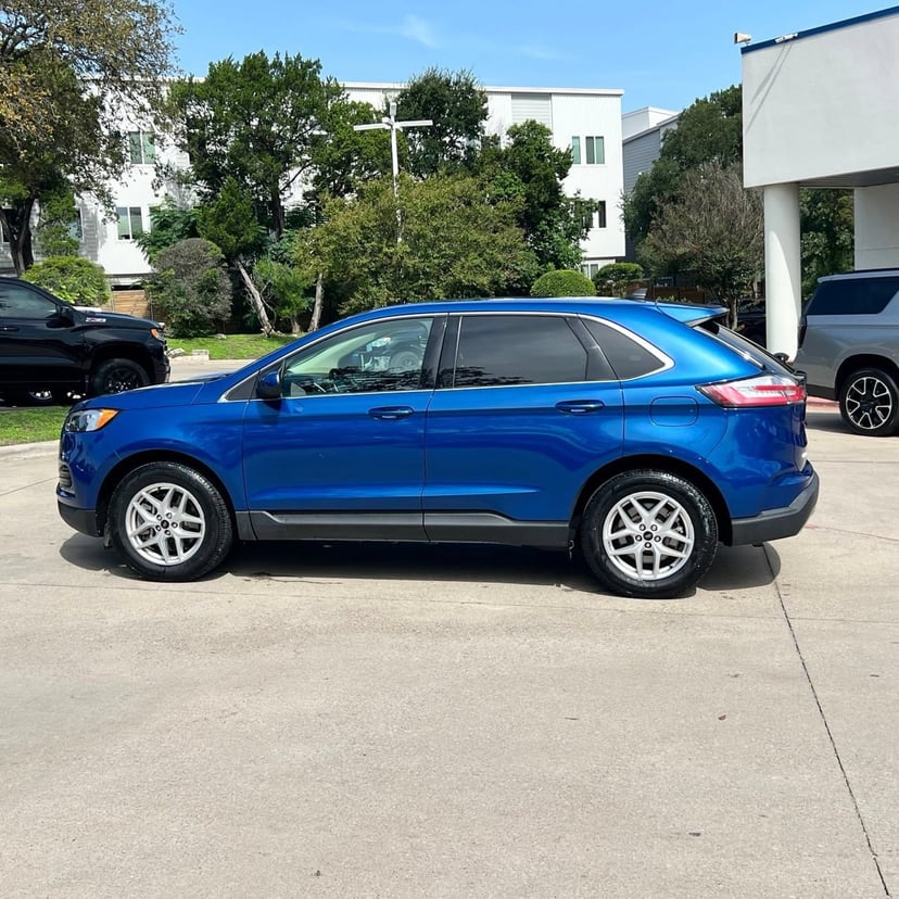 2024 Ford Edge - Image 2