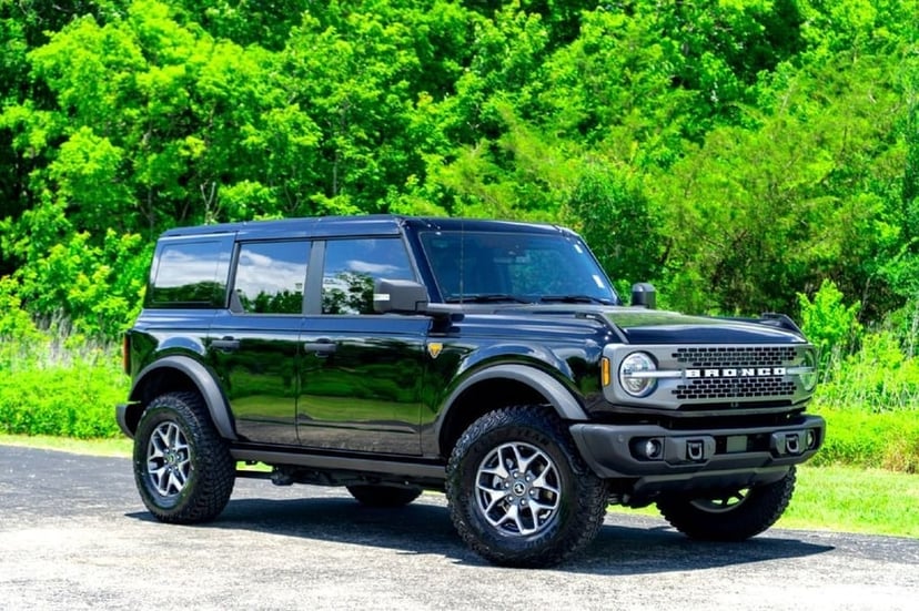 2025 Ford Bronco - Image 1