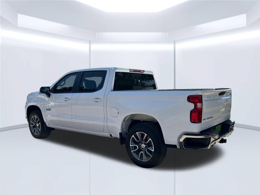 2026 Chevrolet Silverado 1500 - Image 2
