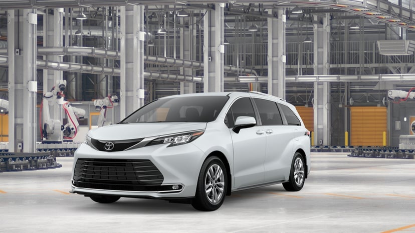 2026 Toyota Sienna - Image 1