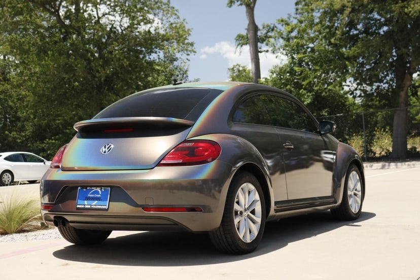2017 Volkswagen Beetle - Image 2