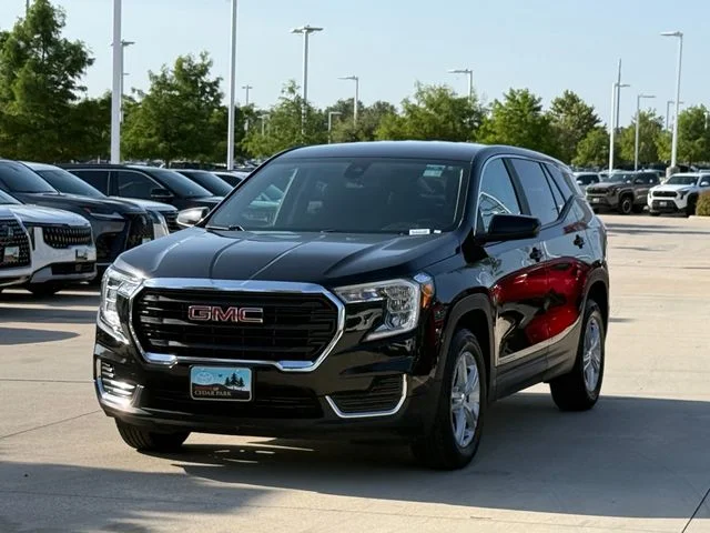 2024 GMC Terrain - Image 3