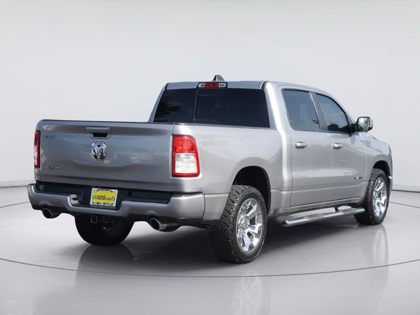 2020 RAM 1500 - Image 3