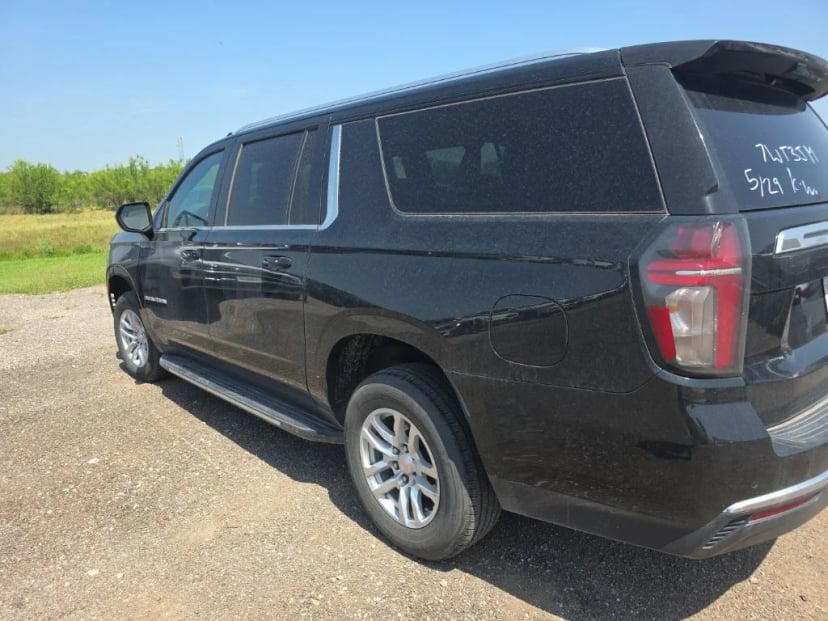 2024 Chevrolet Suburban - Image 2