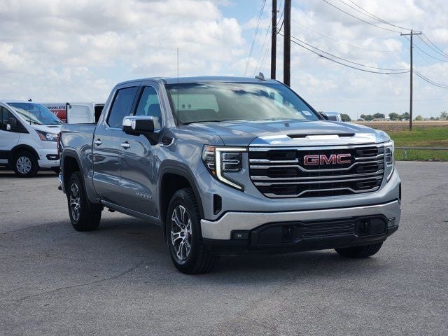 2025 GMC Sierra 1500 - Image 1