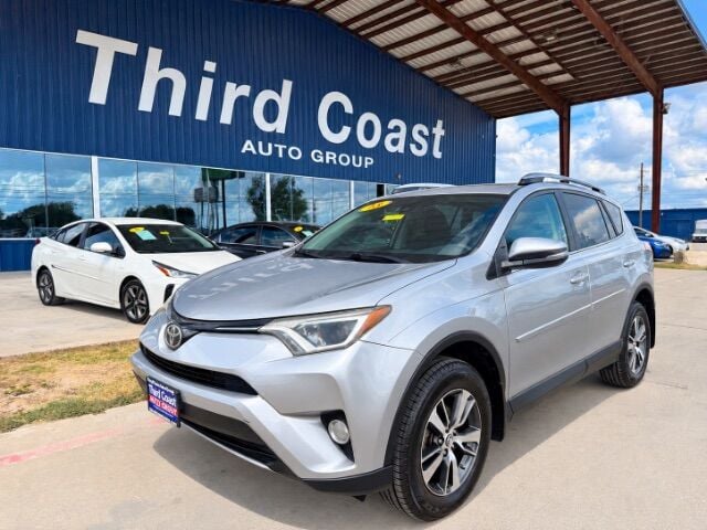 2018 Toyota RAV4 - Image 1