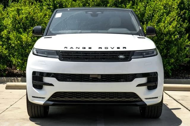 2026 Land Rover Range Rover Sport - Image 3