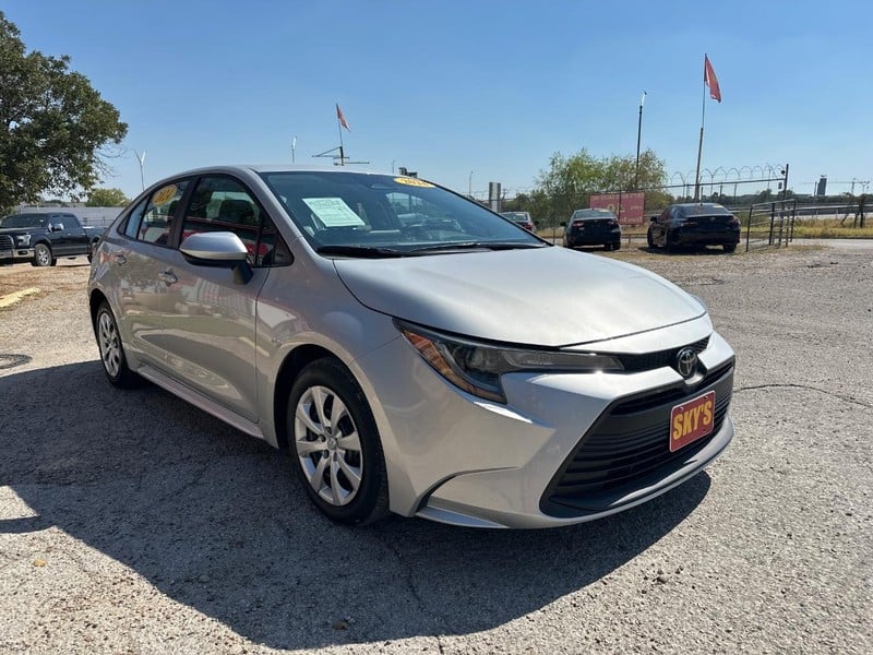2024 Toyota Corolla LE - Image 1