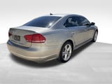 2014 Volkswagen Passat - Preview 5