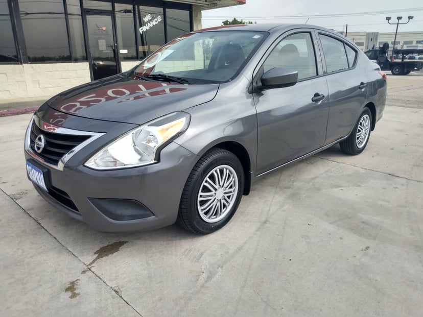 2019 Nissan Versa - Image 1
