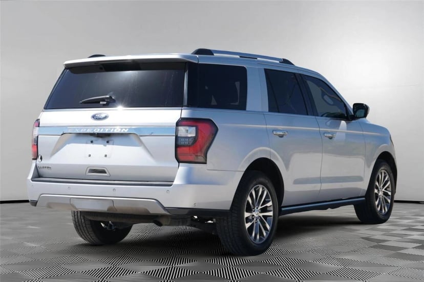 2018 Ford Expedition - Image 3