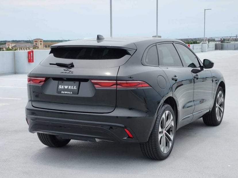 2022 Jaguar F-PACE - Image 1