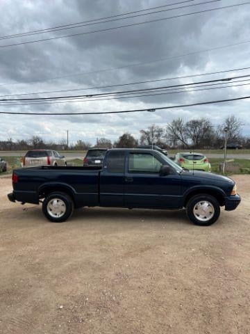 2002 GMC Sonoma - Image 1