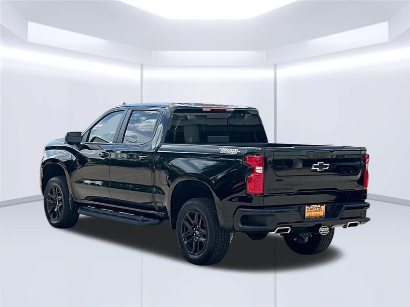 2026 Chevrolet Silverado 1500 - Image 2