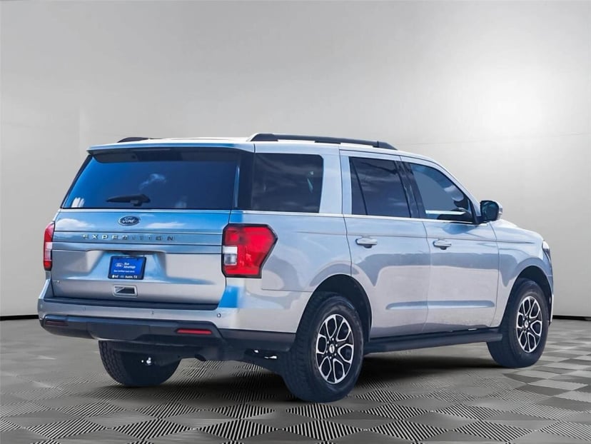 2022 Ford Expedition - Image 1