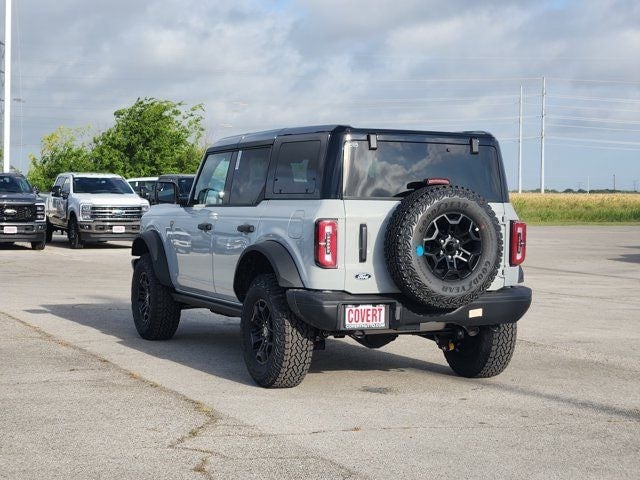 2026 Ford Bronco - Image 3