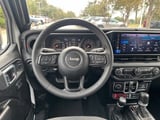 2026 Jeep Gladiator - Preview 13