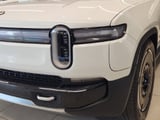 2025 Rivian R1S - Preview 8