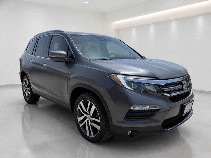 2018 Honda Pilot - Image 1