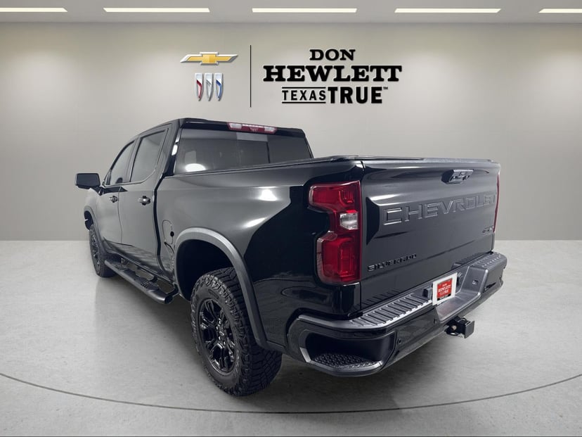 2024 Chevrolet Silverado 1500 - Image 3