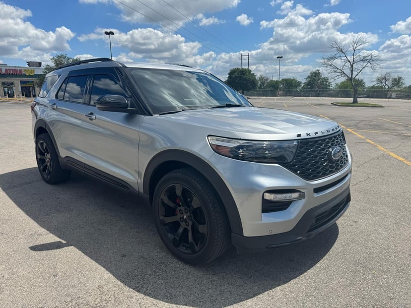 2020 Ford Explorer - Image 1