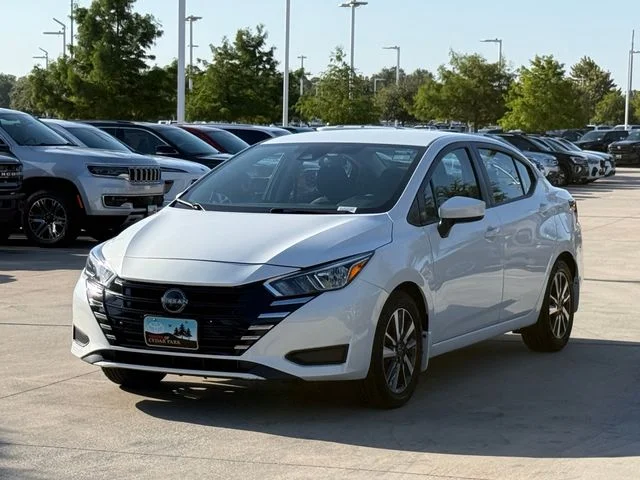 2024 Nissan Versa - Image 3