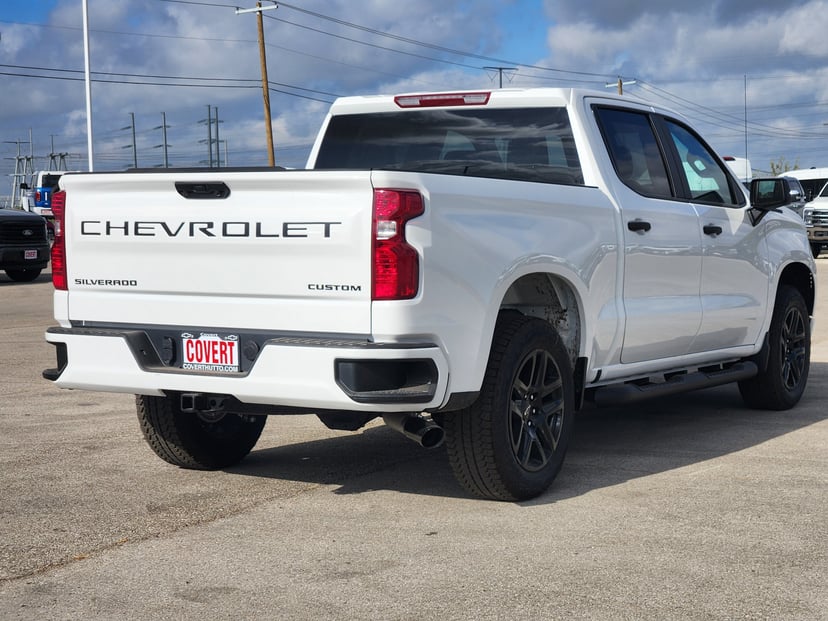 2026 Chevrolet Silverado 1500 - Image 3