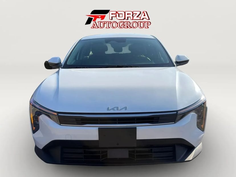 2025 Kia K4 - Image 2