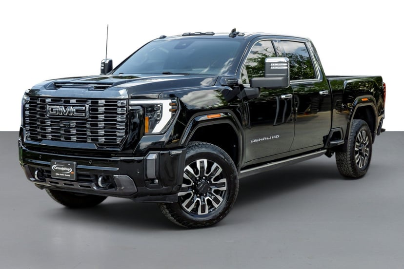 2024 GMC Sierra HD - Image 3
