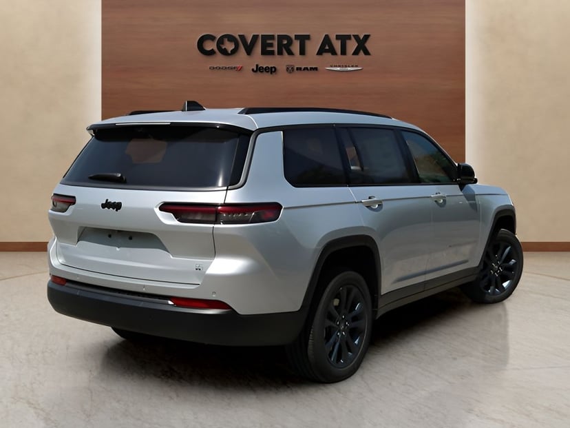 2026 Jeep Grand Cherokee L - Image 3