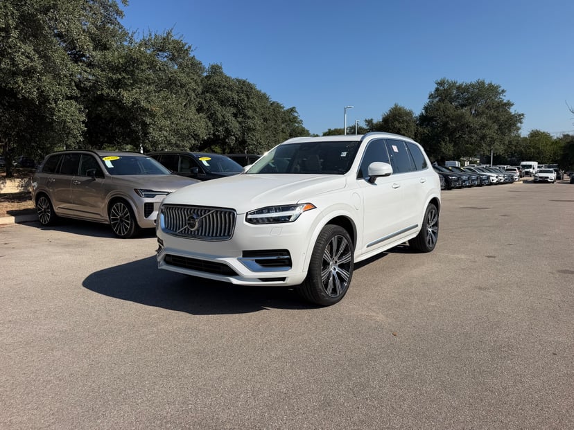2025 Volvo XC90 - Image 1