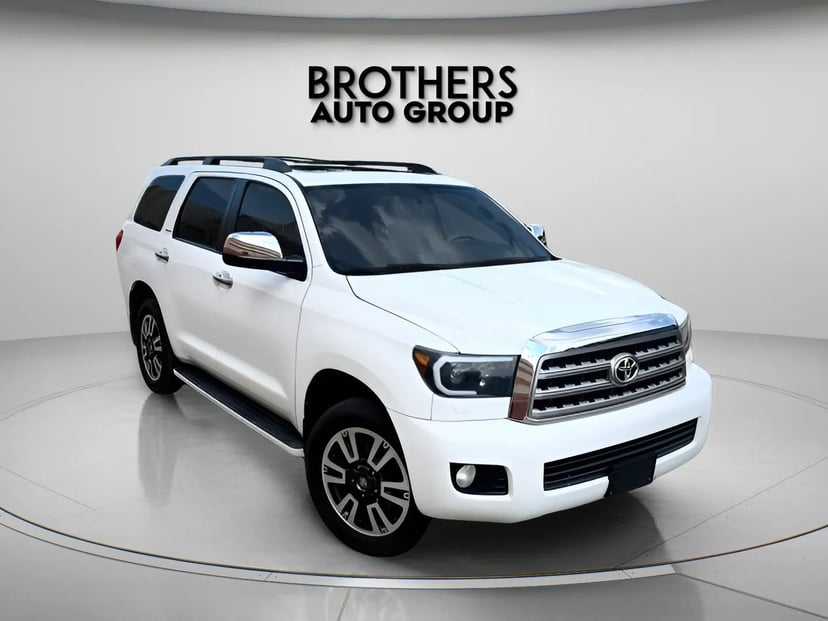 2016 Toyota Sequoia - Image 1