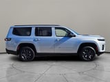 2026 Jeep Grand Wagoneer - Preview 4