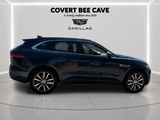 2017 Jaguar F-PACE - Preview 10