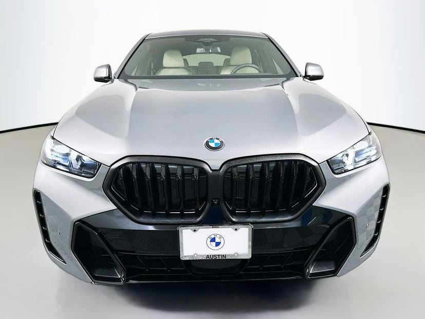 2025 BMW X6 - Image 2