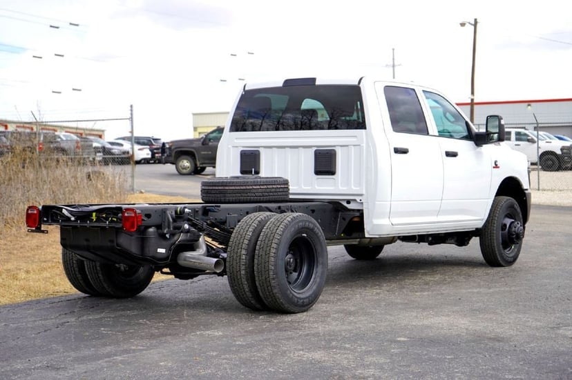 2026 Ram 3500 - Image 3