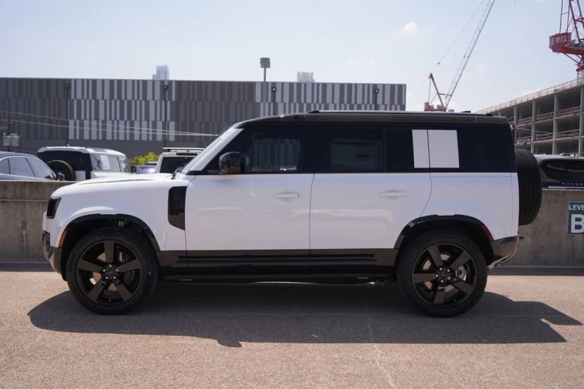 2026 Land Rover Defender - Image 2