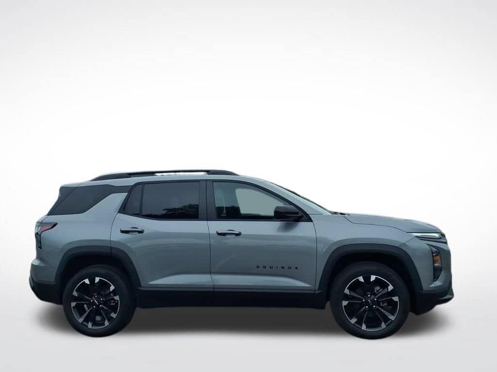 2027 Chevrolet Equinox - Image 2