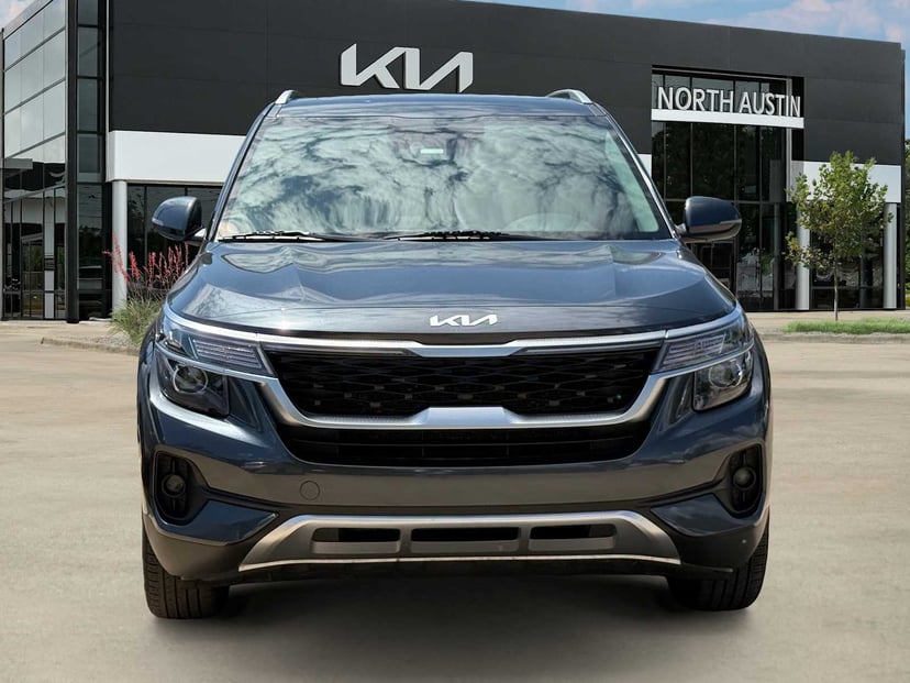 2023 Kia Seltos - Image 3