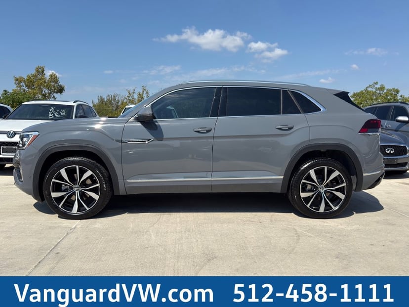 2026 Volkswagen Atlas Cross Sport - Image 1
