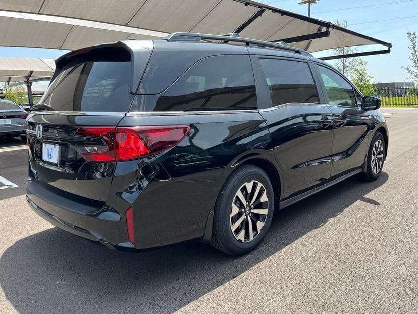 2026 Honda Odyssey - Image 3