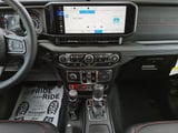 2025 Jeep Wrangler - Preview 11