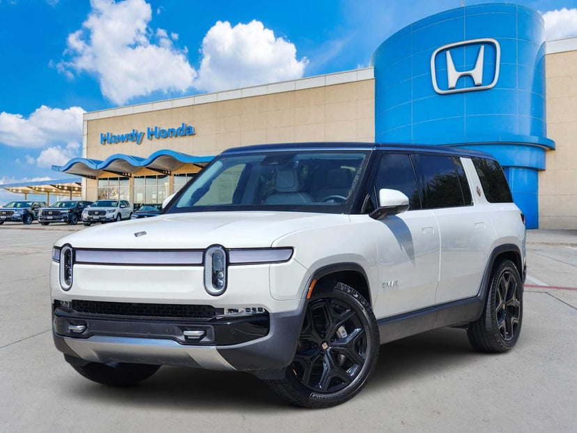 2023 Rivian R1S - Image 1